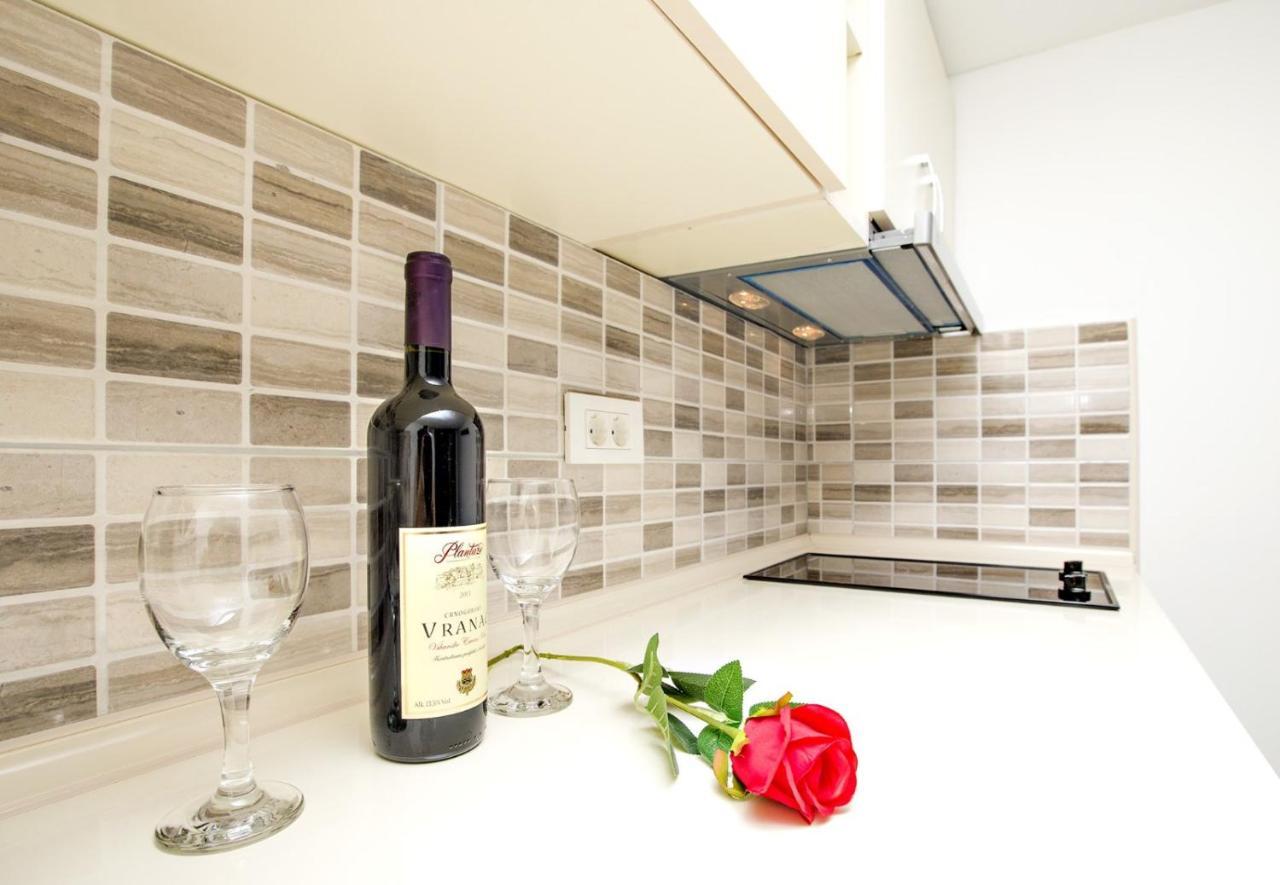 Apartmani Vasilije Kotor Bagian luar foto