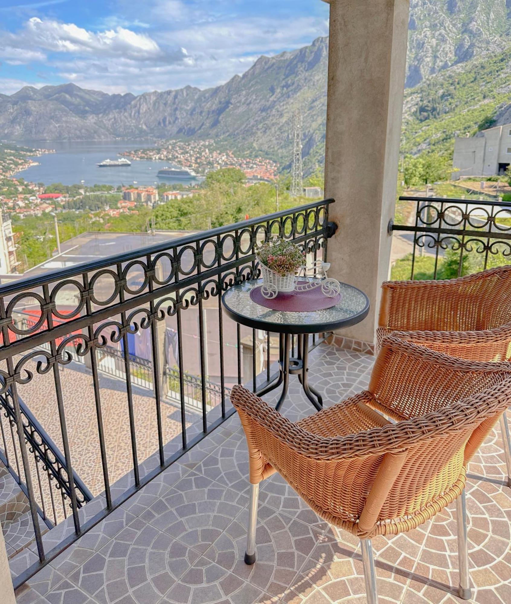 Apartmani Vasilije Kotor Bagian luar foto